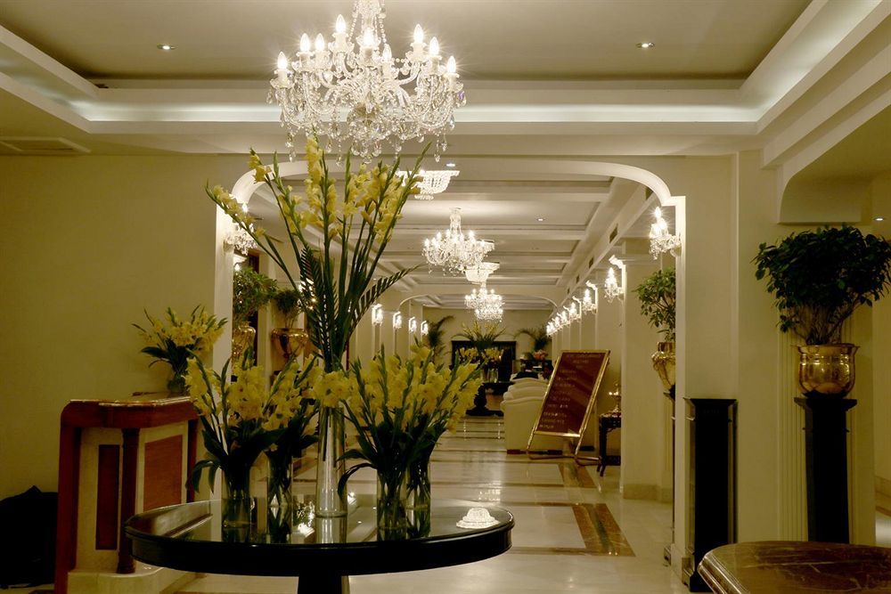 Hotel Clarks Varanasi Limited Dış mekan fotoğraf